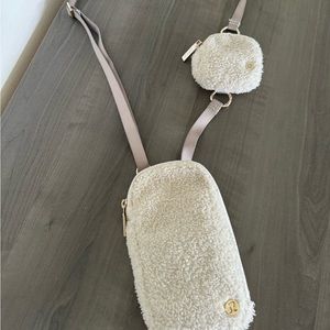 Lululemon Modular Phone Crossbody Bag